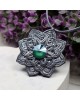 Mandala - wisiorek z zielonym kryształem